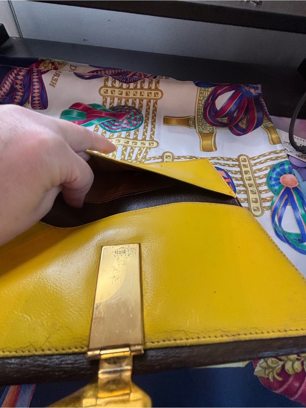 Rare Vintage GUCCI Leather Continental Wallet - Teardrop Clasp - Rich Mahogany - Picture 13 of 15